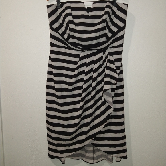 NWT CITY CHIC Faux Wrap Black/Grey Dress - Picture 3 of 9